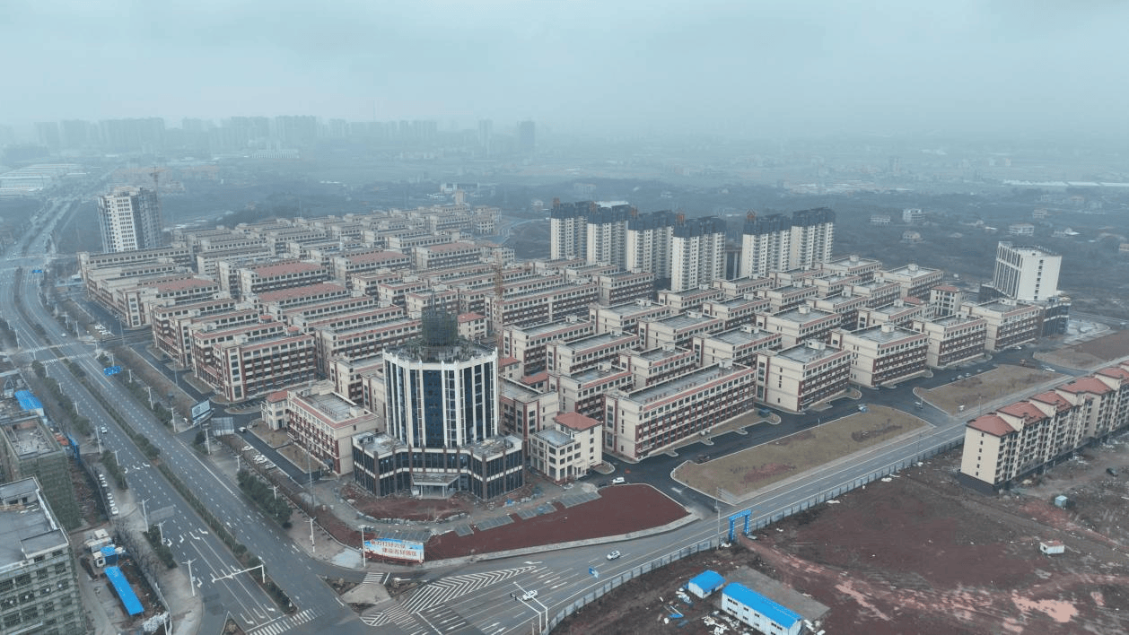 打造世界级钟表产业集群 湖南衡阳县13家钟表企业集中开业