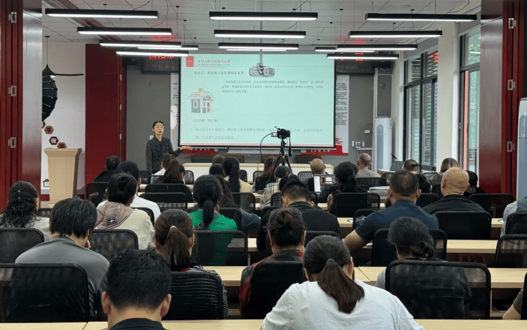 【普法宣传】亮"典"不断!成都市民法典宣传月活动"典"入人心