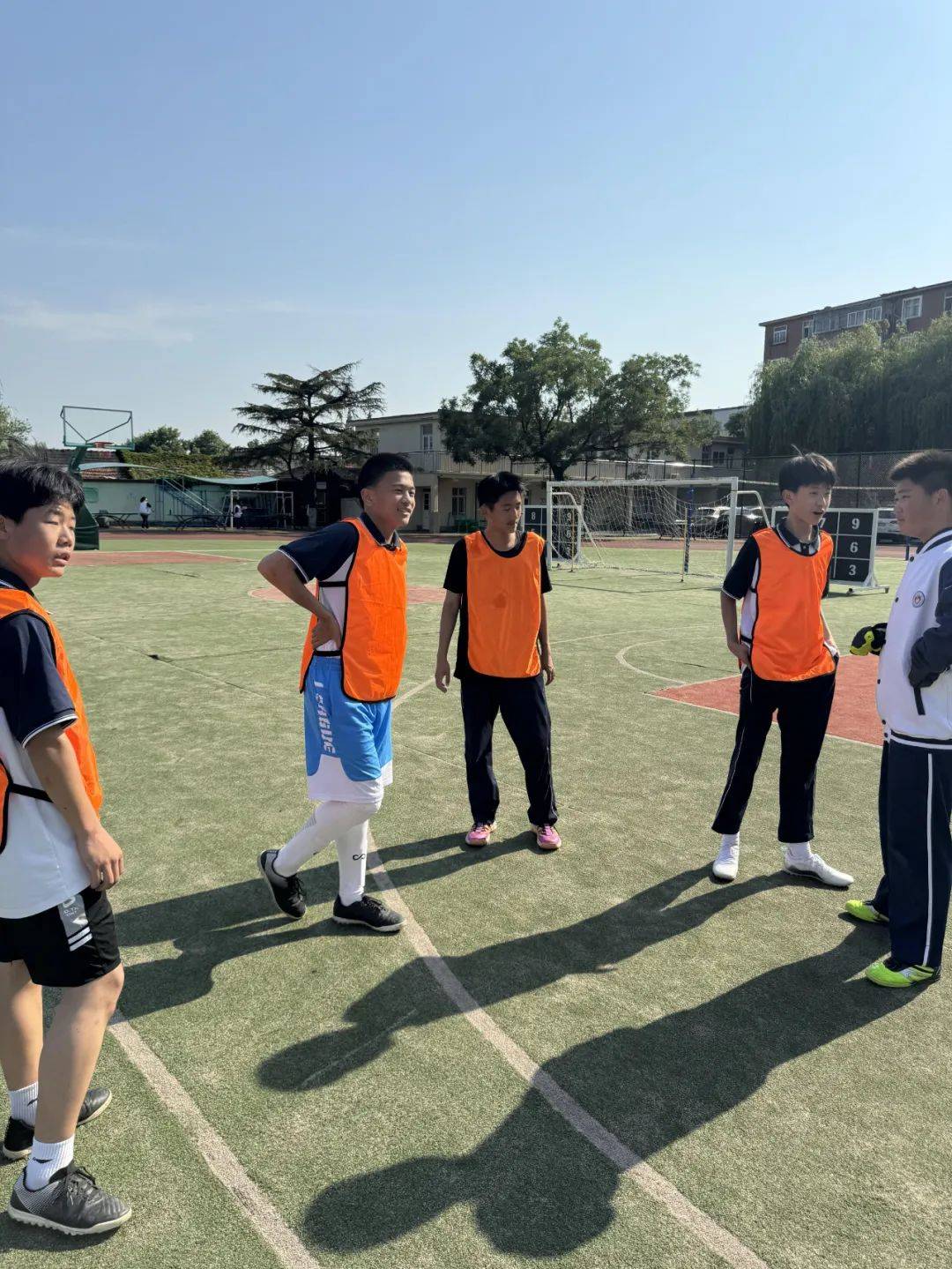 "第2032期】青岛31中"奔跑吧少年"阳光体育节 "校长杯"足球赛比赛纪实