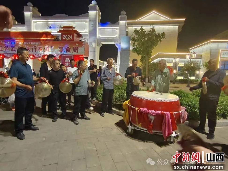 线上线下相结合 非遗艺术放异彩