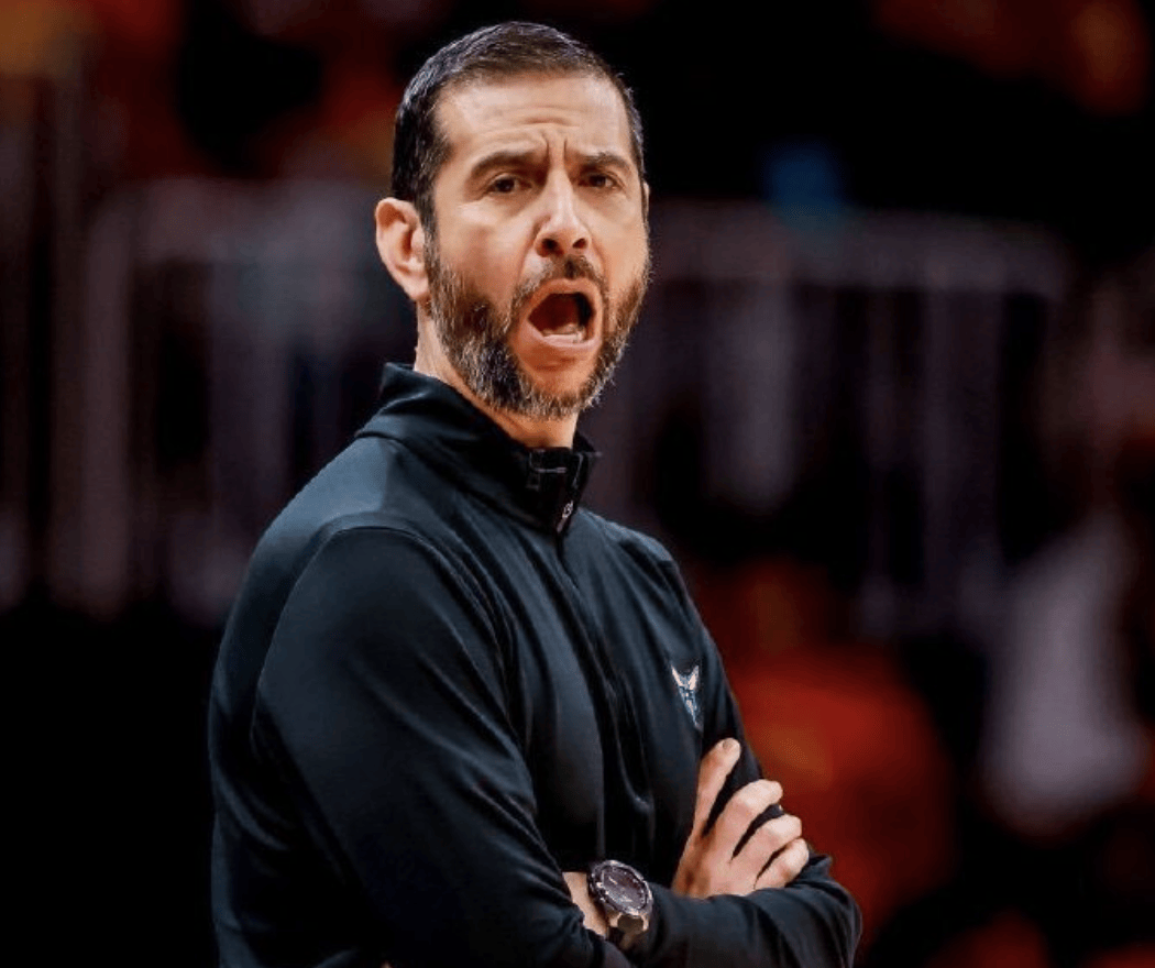 如果主教练是雷迪克,助理教练是博雷戈,卡塞尔,杜德利,隆多,那么这样