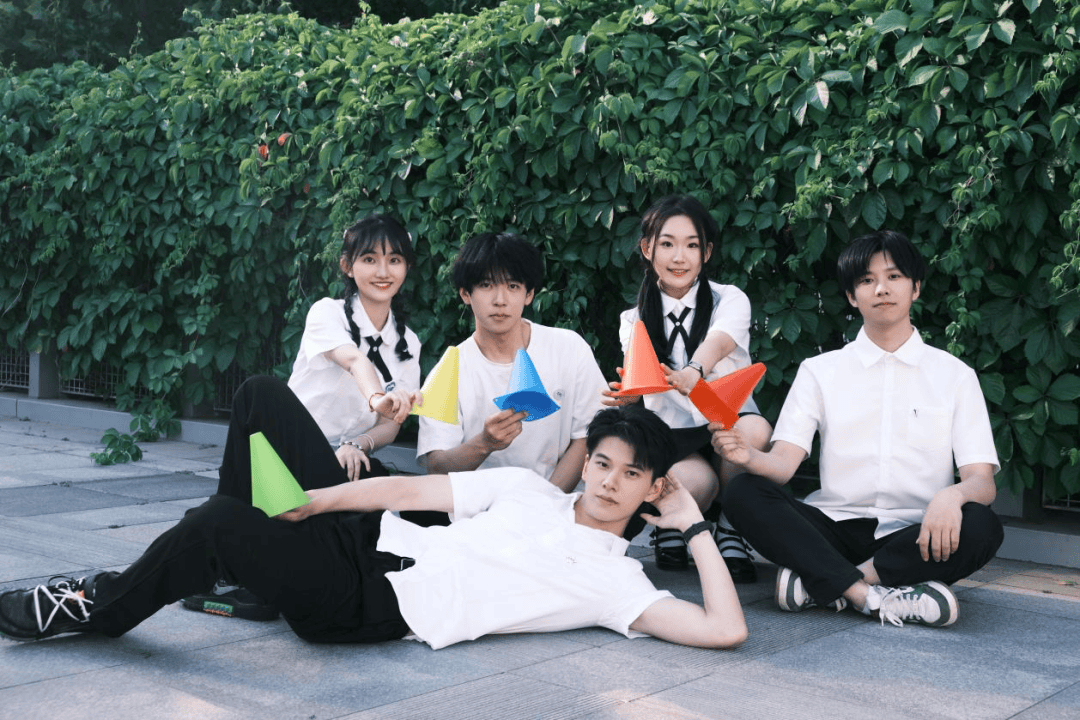 北航毕业照企划 | 地点,姿势,机位全攻略(文末送毕业写真福利)