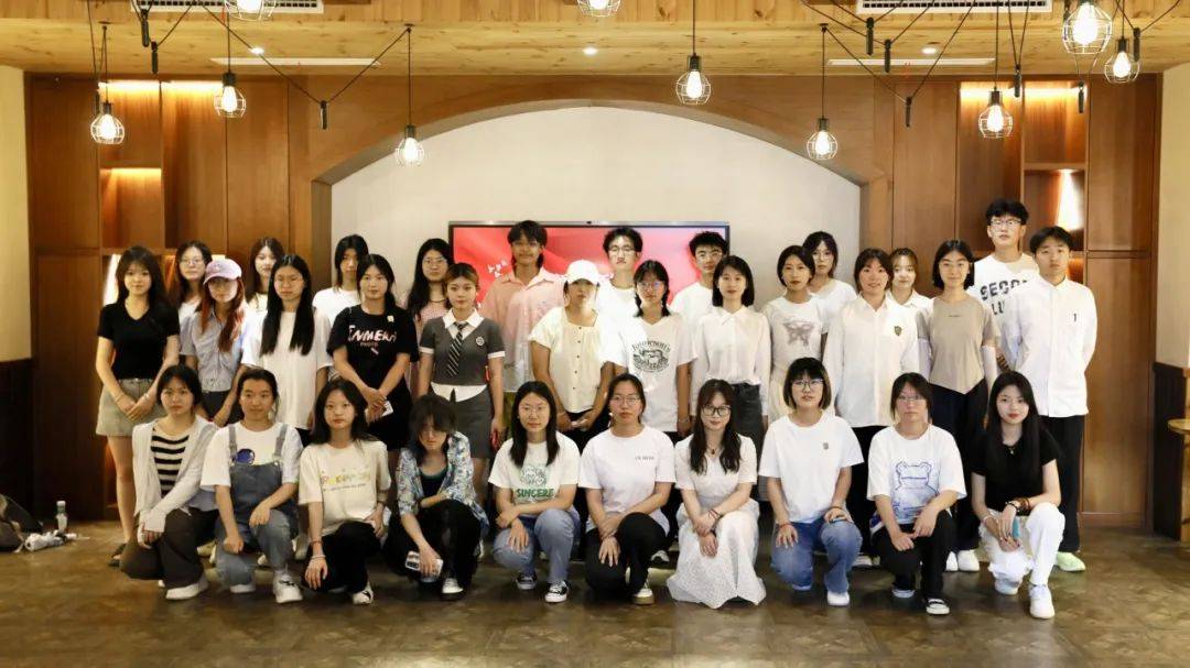 灵动 · 文传 | 文化传播学院与外国语学院共同开展新媒体技术交流