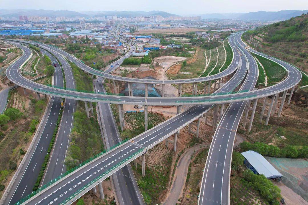 g22青兰高速,s25静天高速互通g312线,g22青兰高速并行别急着划走,来