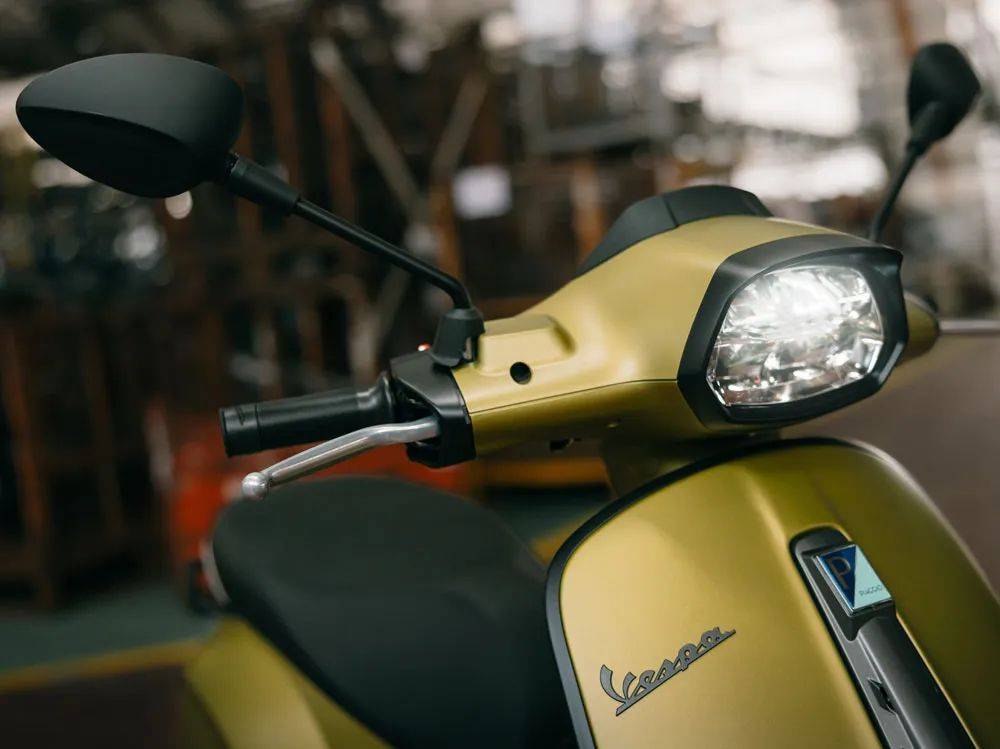 青春活力的全新演绎——选择属于你的vespa sprint 150/150 s