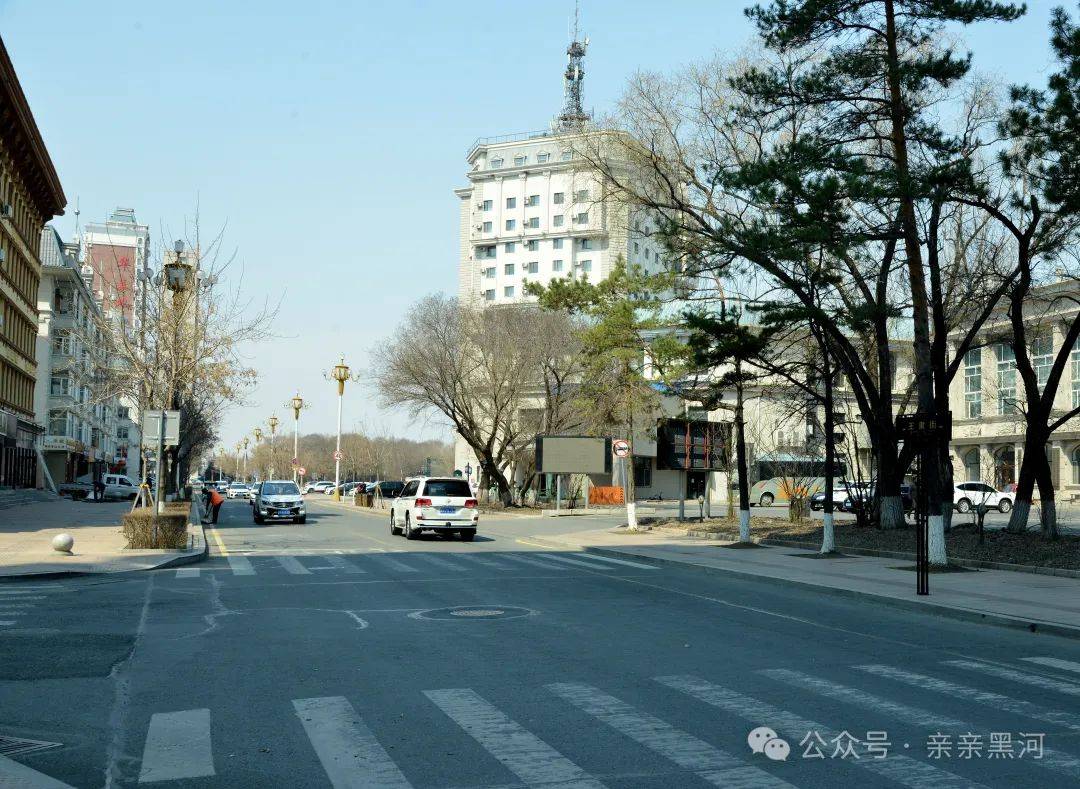 时空隧道看黑河丨黑河的路灯