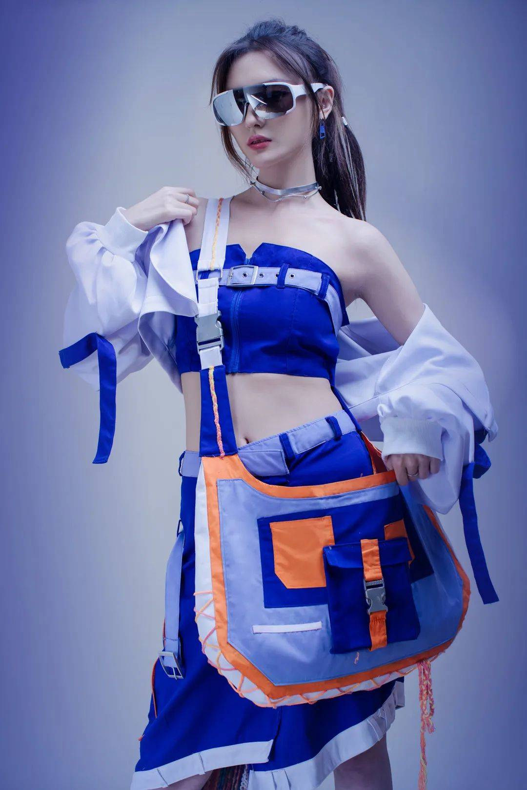 月 《weaving life》廖莹莹《永夜微光》黄永睿《傩面》presentation