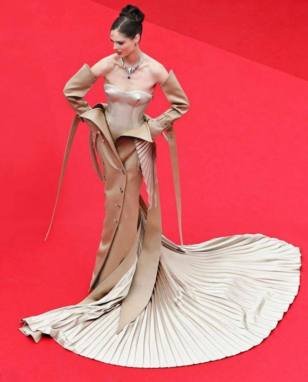coco rocha 姿势之外更有格局