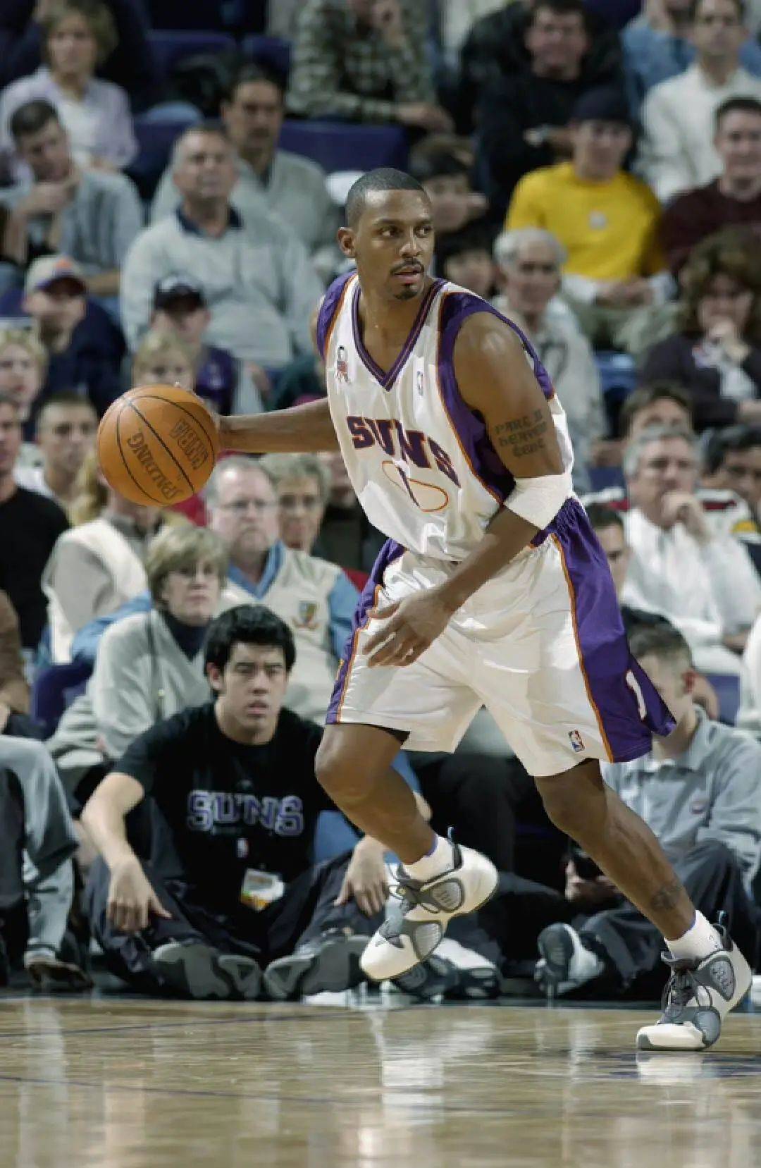 他的签名鞋,太有意思._阿泰斯特_时期_球鞋