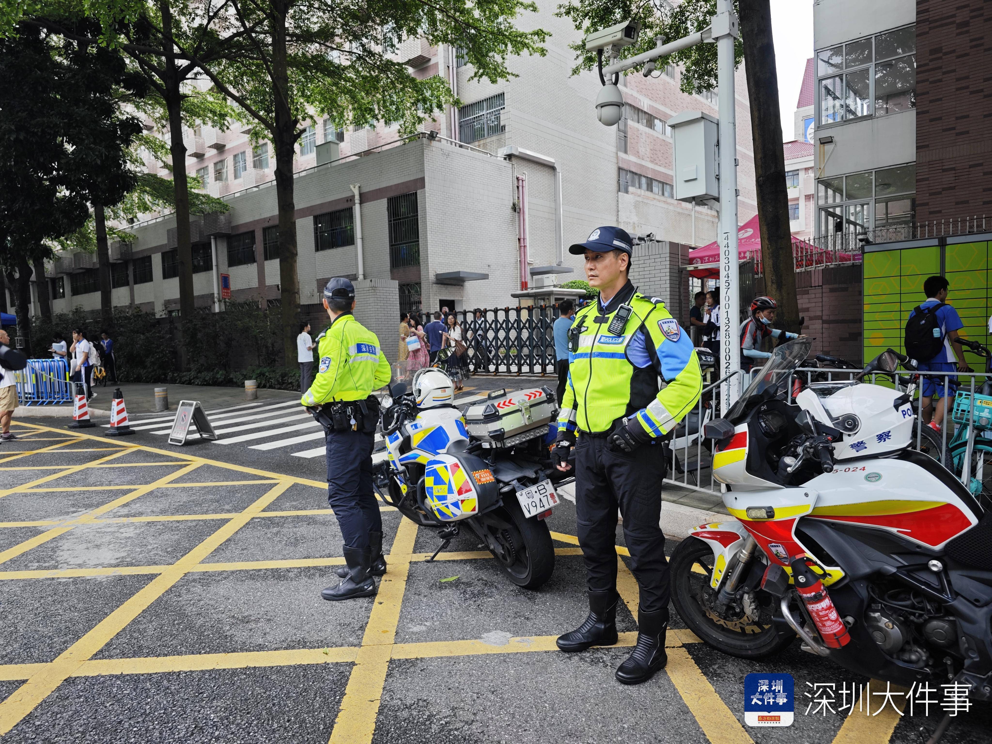 深圳龙岗交警图片