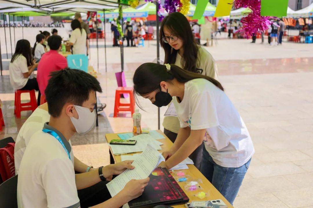 社团游园会(三水校区)|"社"彩缤纷,"团"聚青春_风采_文化_简历
