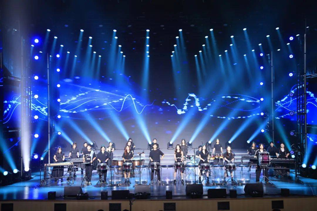 逐梦未来!中财大2024毕业晚会现场直击