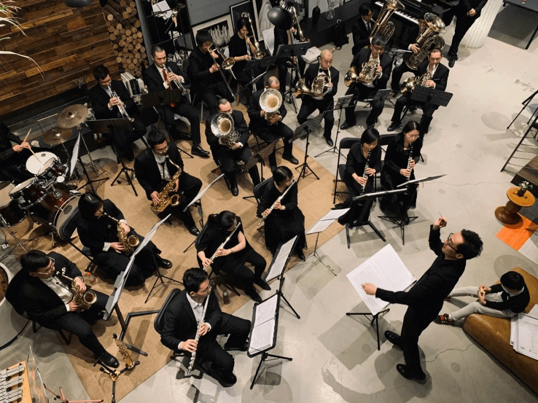 红色经典,电影音乐等各类管乐作品为主,更有不同风格的小型乐队,管乐