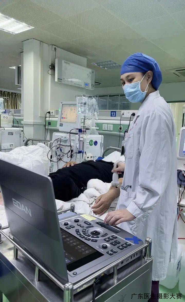 【摄影大赛】一目一笑传递温情,一言一行显救世情怀(作品展示第12期)