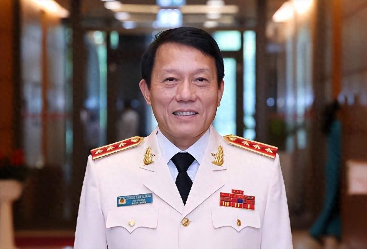 越南新任国家主席同乡 接任公安部长