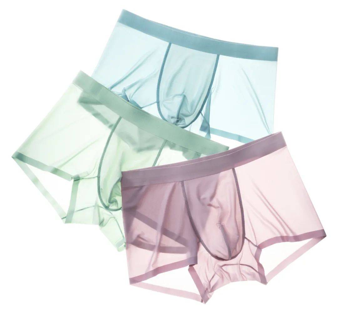 得督促他们定期换新内裤~虽然吸汗但很闷热,导致男生下面温度