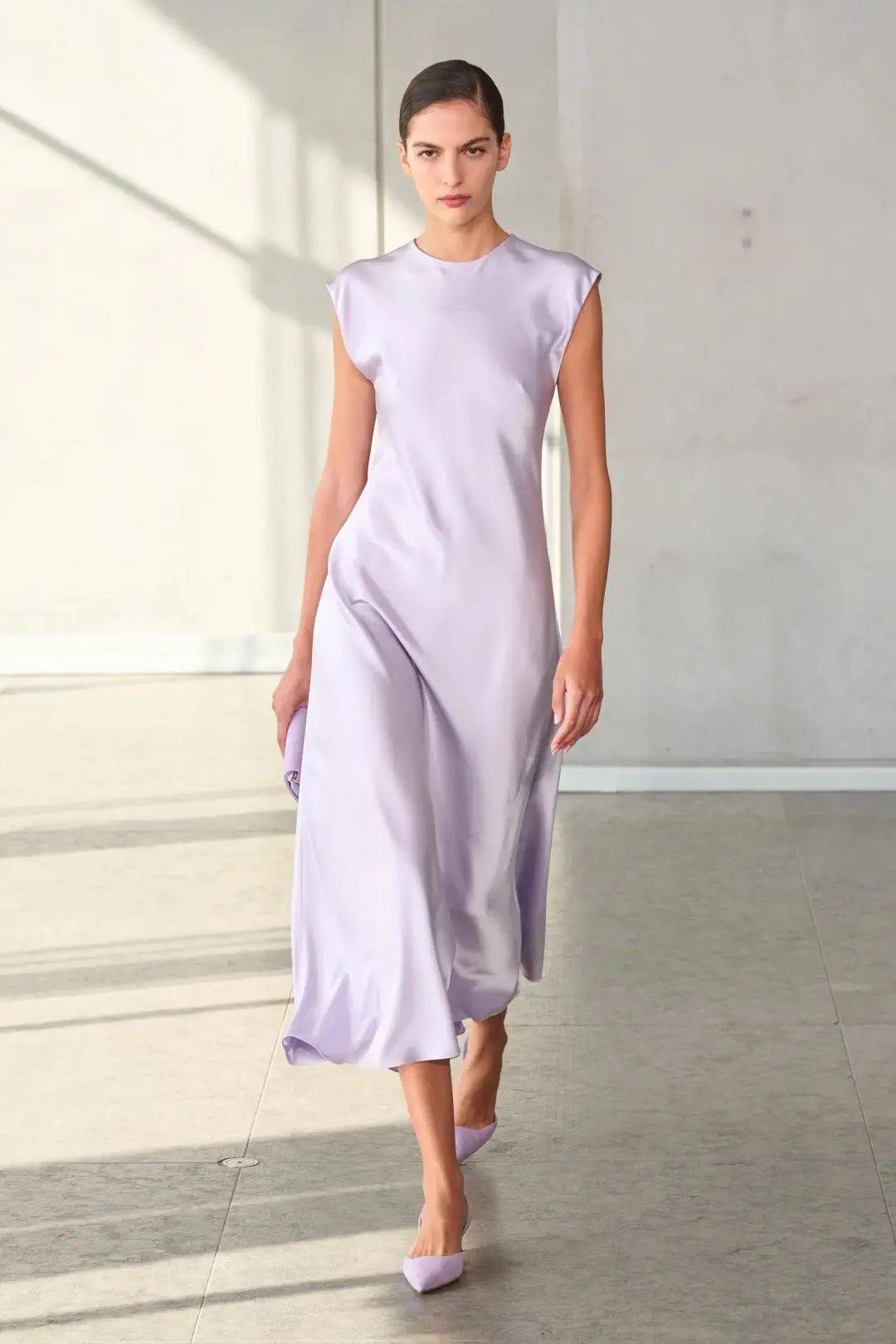 趋势 | 2024年连衣裙最流行的设计是什么?