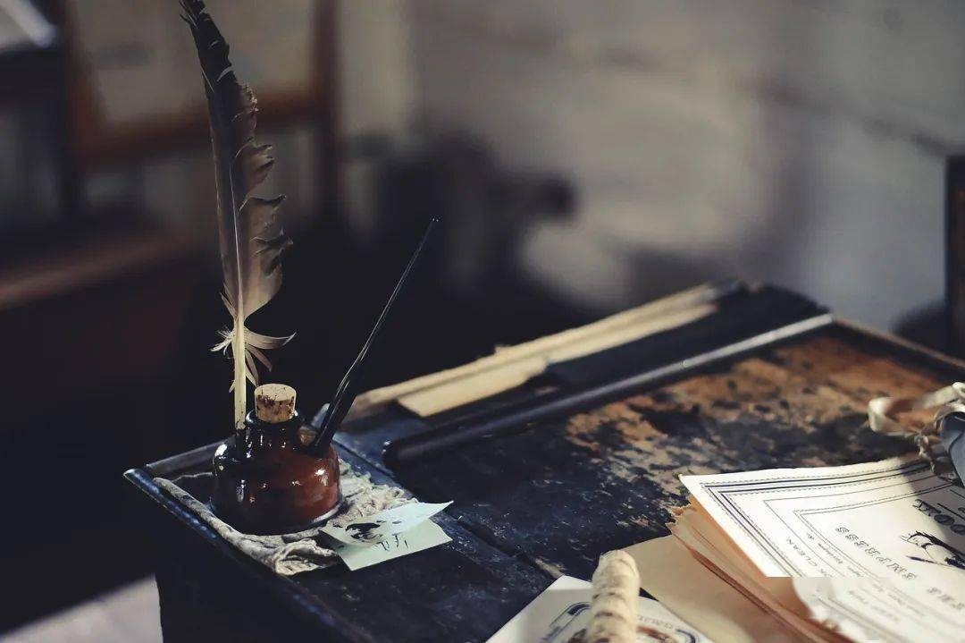 俄罗斯最时尚的歌曲的骨子里也还是他们固有的气质,浑厚而忧伤.