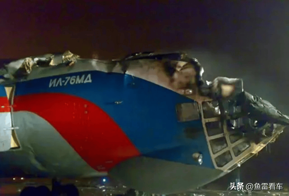 如何办到的?乌克兰无人机深入俄罗斯境内,击毁一架su57战斗机?_袭击_