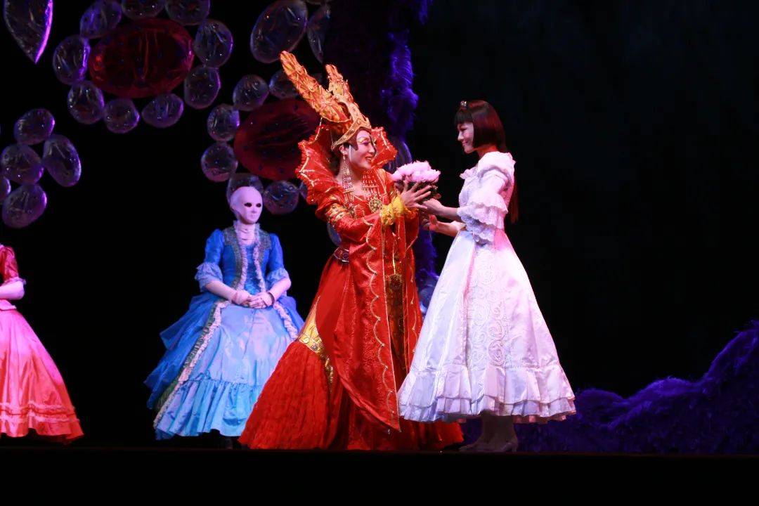 12场精彩演出&免费冰淇淋开启「剧」快乐的暑假!