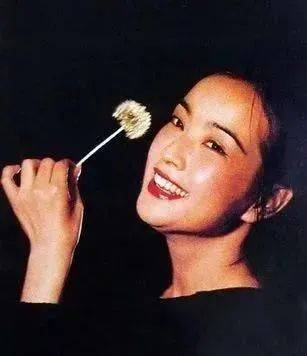 看她和继父,妹妹以及男保姆之间的故事就懂了_北京_冉昌儒_母亲