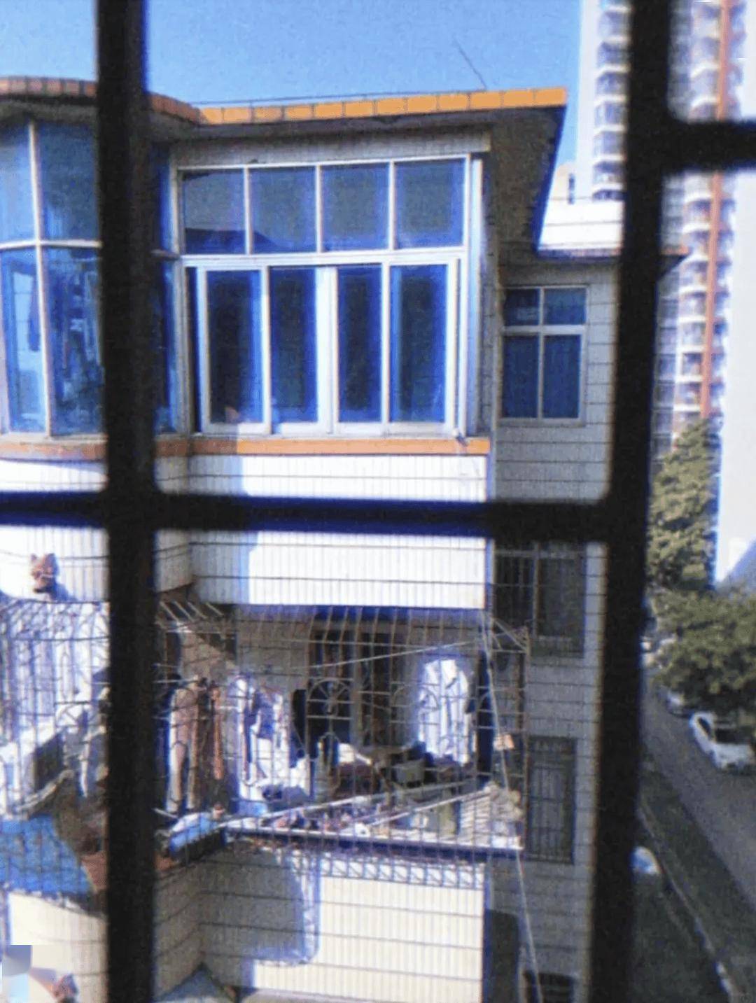 这顶流回归,90后集体泪崩