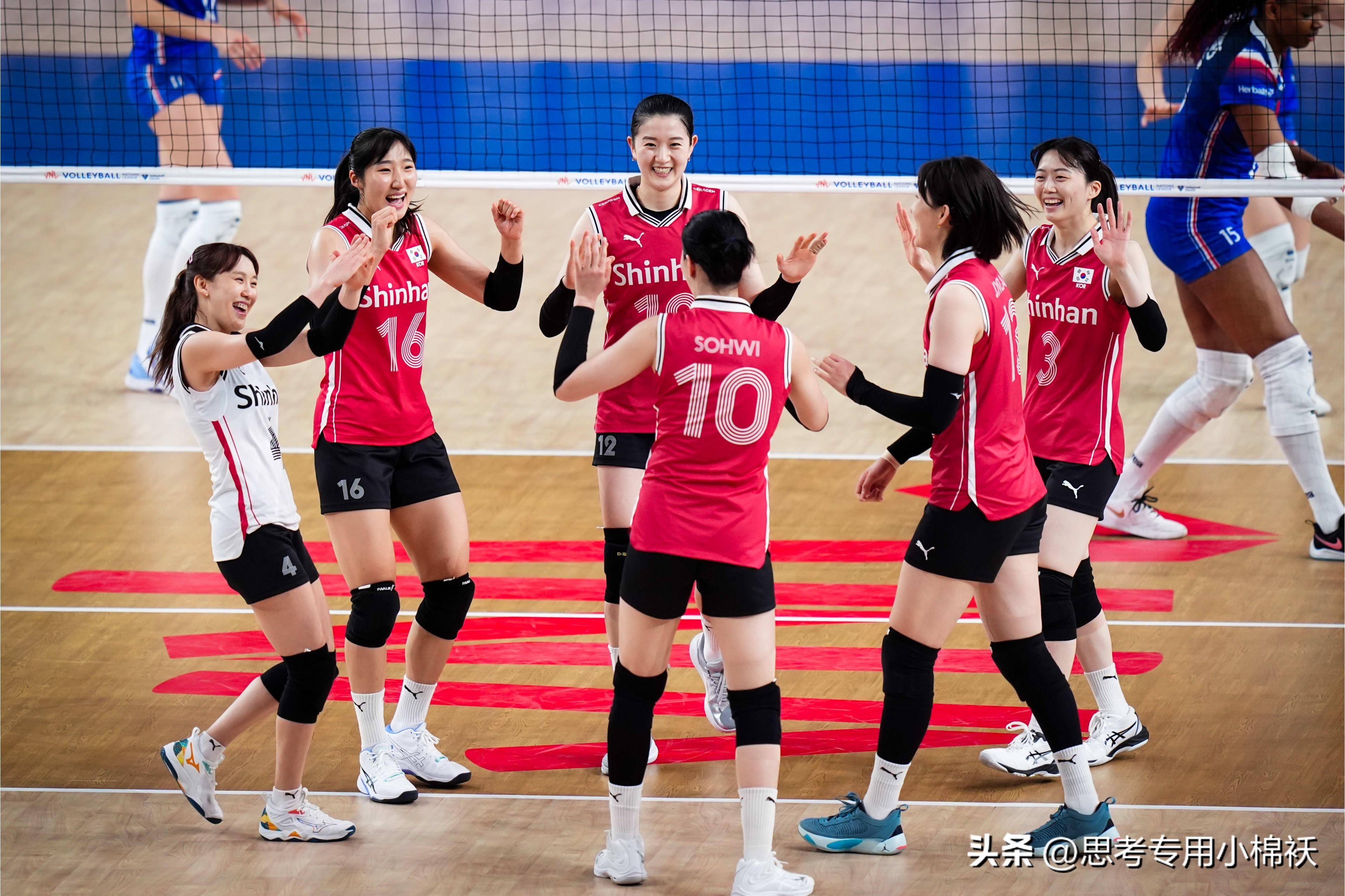 3-2!女排亚洲劲旅结束五连败,中国女排又获好消息