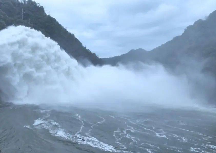 救人!泄洪!江西多地紧急出手.