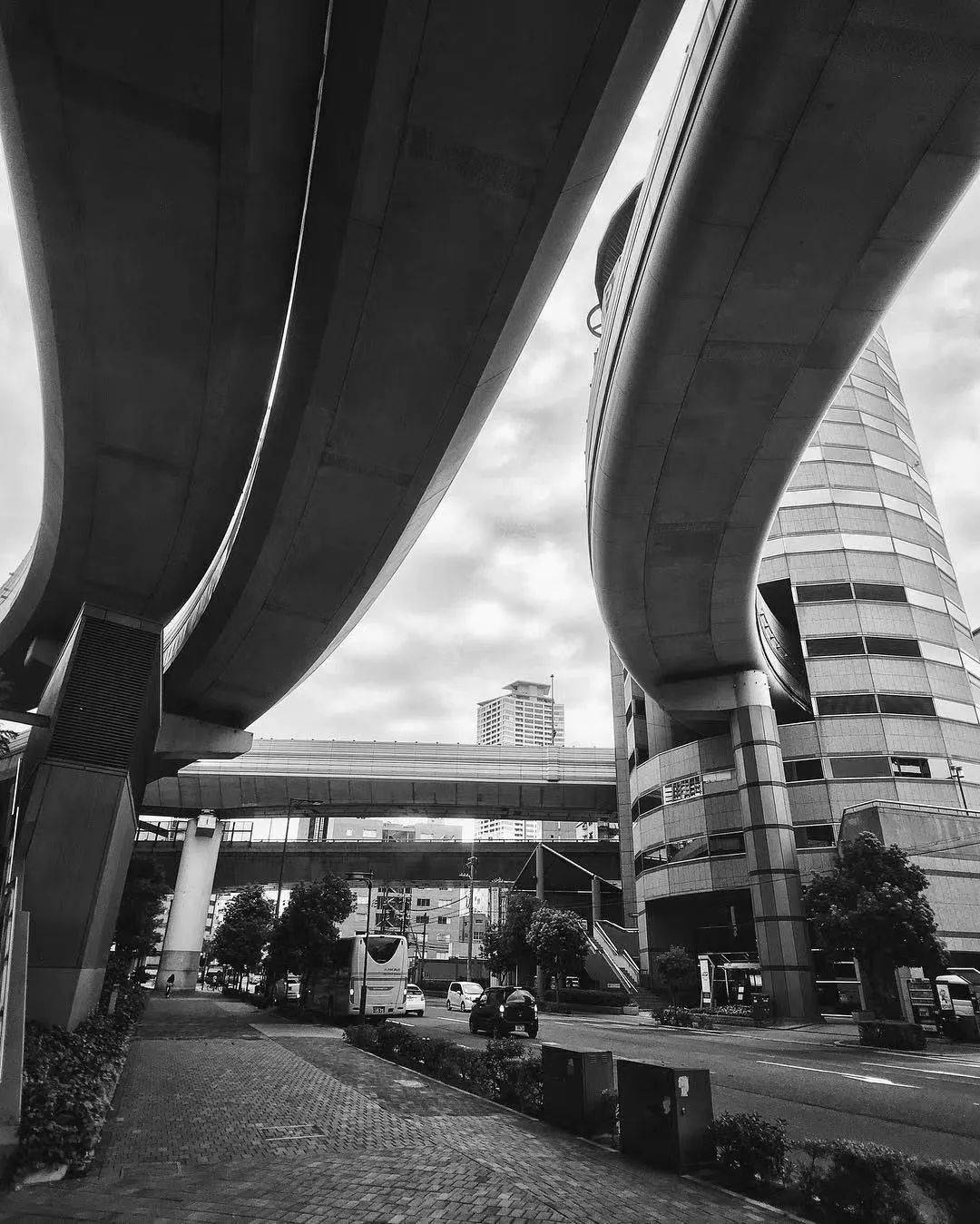 拒绝几亿巨款,这些"最牛钉子户"在坚持什么?