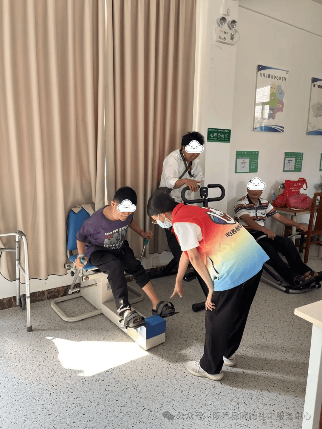 为他们提供帮助,让残疾人感受到社会的爱与温暖