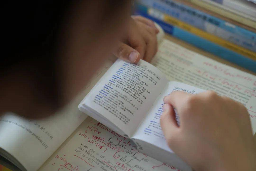 17岁中专女生姜萍，数学竞赛12强！-十七岁中专