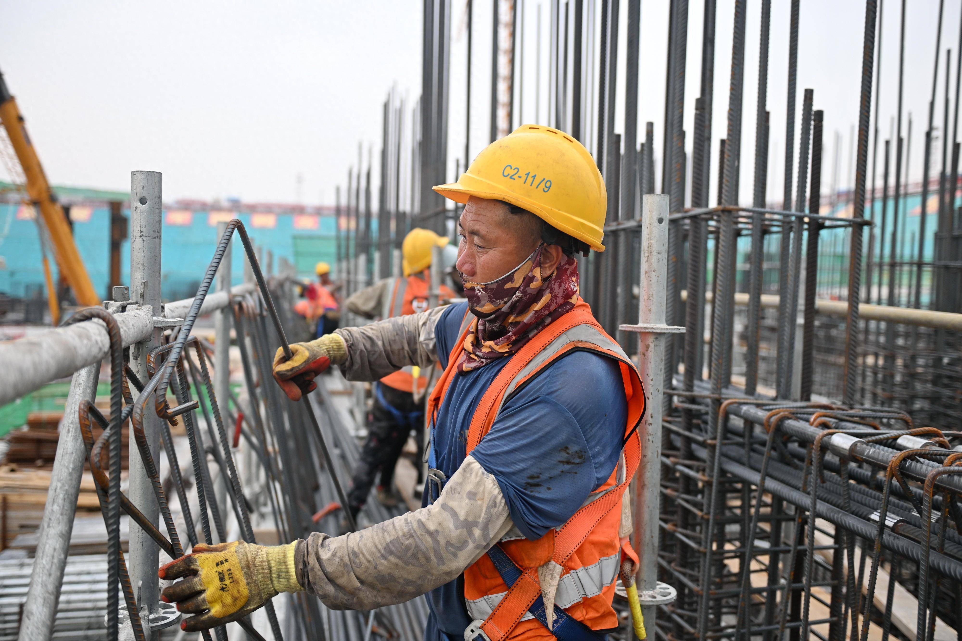 建筑工人抗疫图片