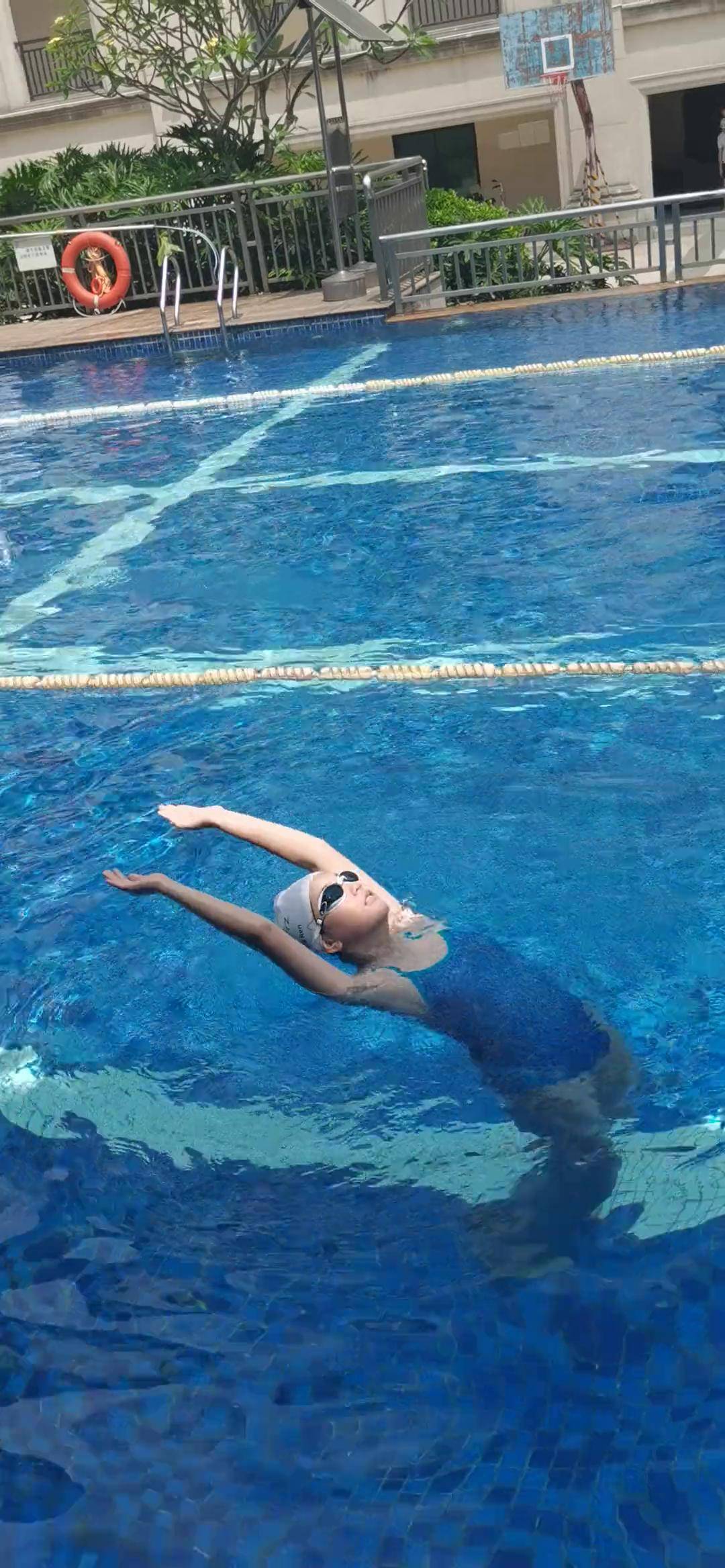 人人都能学会的仰漂～简简单单小事一桩