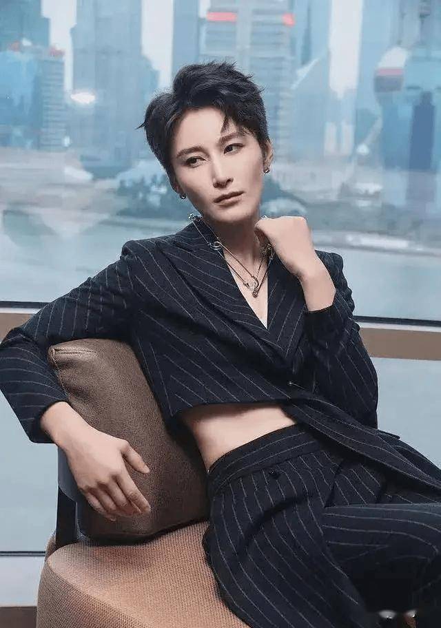 停经,骨折,脊柱错位依然要拍戏,如此疯狂的蒋璐霞为何就是不红