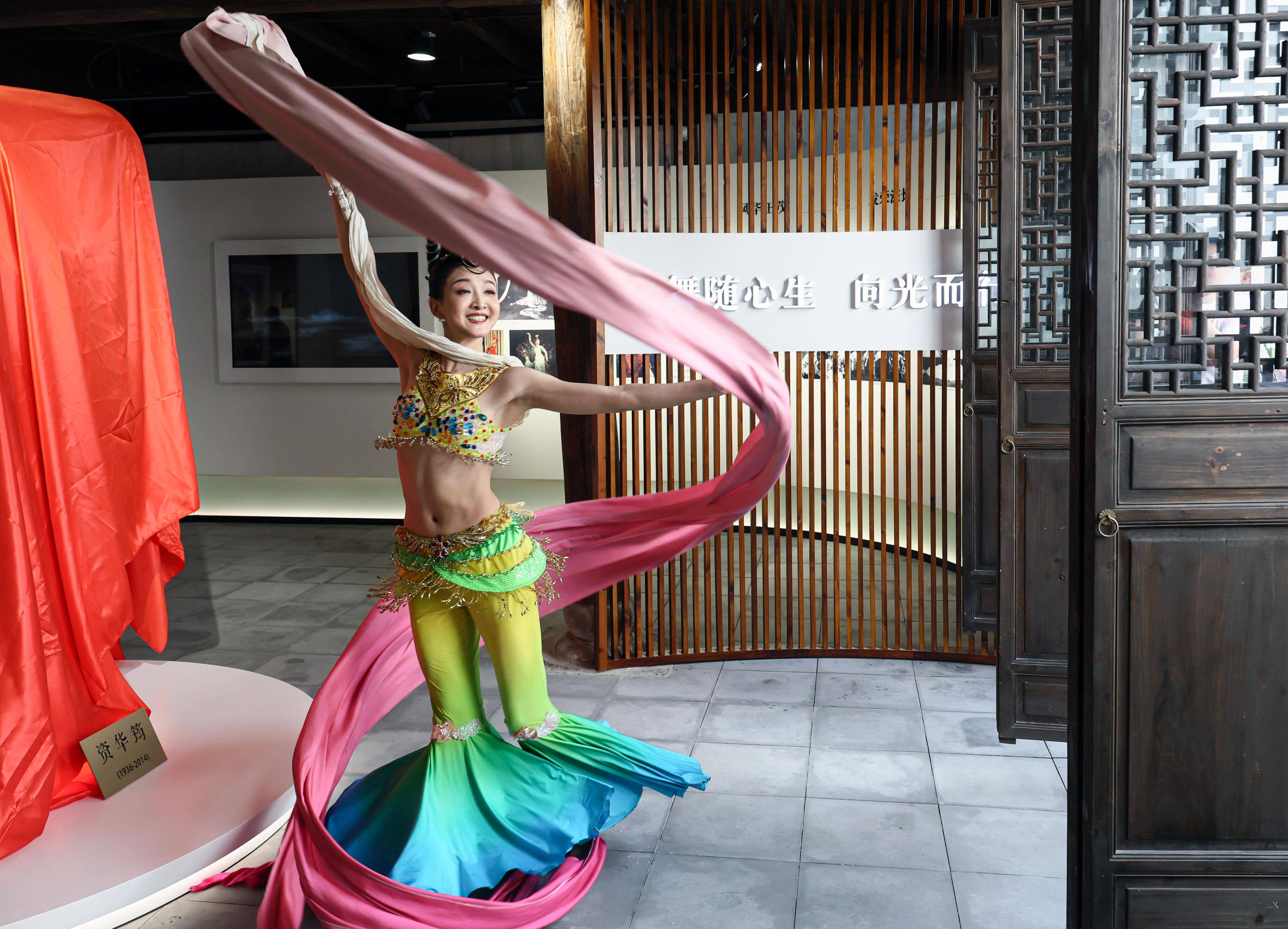 资华筠舞蹈艺术馆在浙江德清开馆