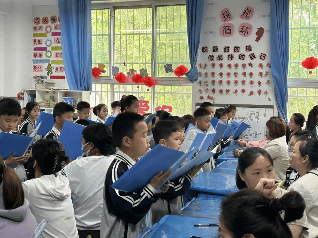山东德州市德城区乾赵小学举办"生本课堂模式"一年级节日主题学生素养