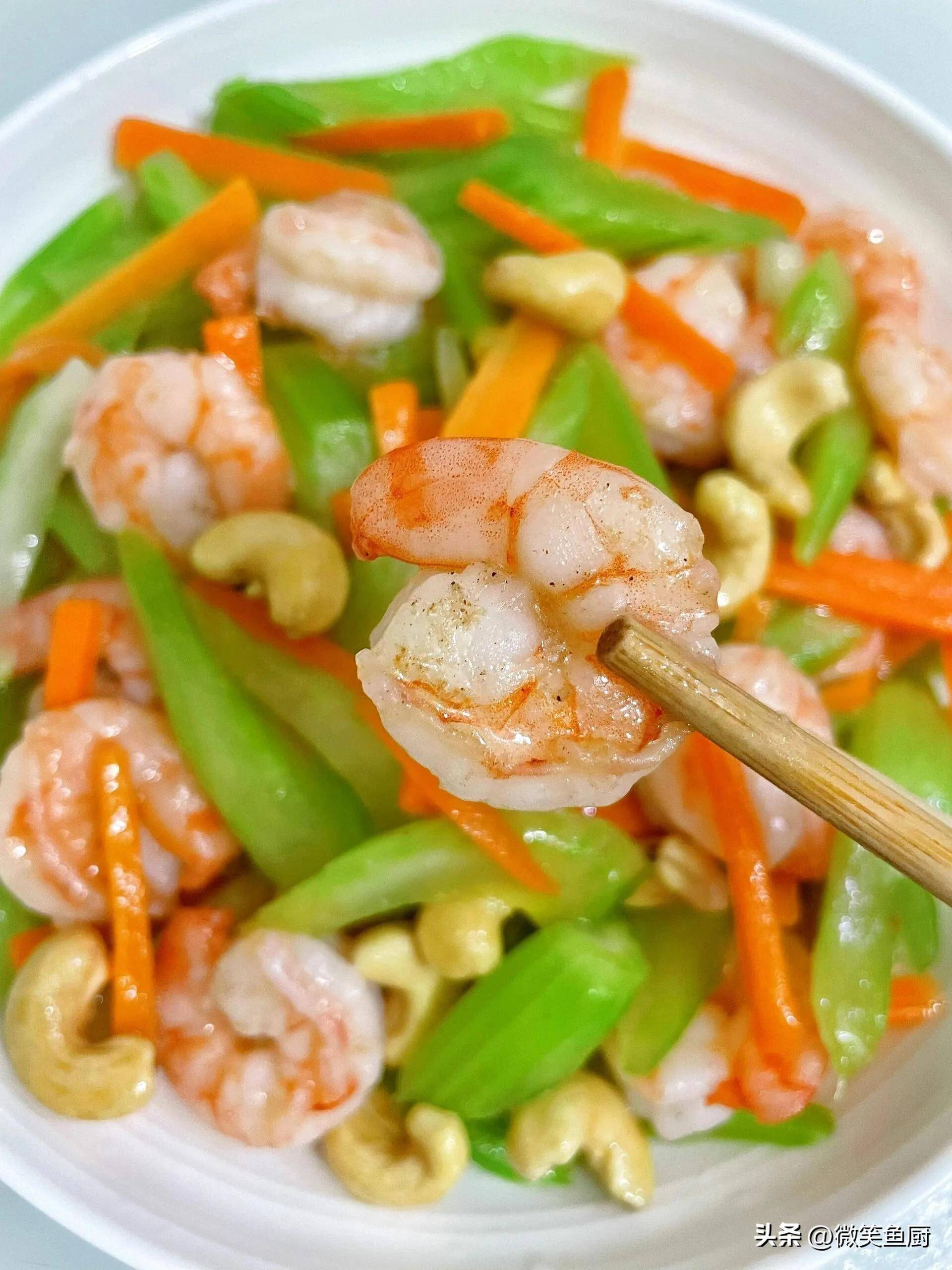 夏季要养骨,建常吃这4种"补钙大王",强筋壮骨,手脚更有劲!