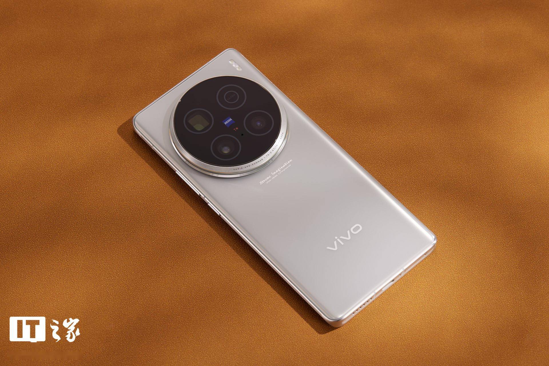 vivo X200 Pro手机曝光 配有3个5000万像素传感器