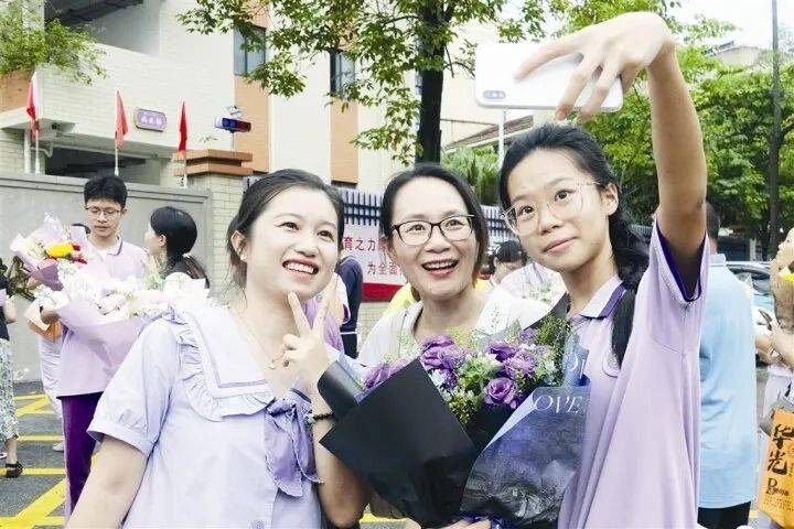 2024年南宁市中考九年级科目全部顺利结束_考生_考试_考点