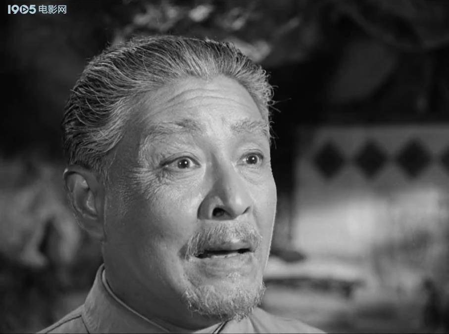 电影《英雄儿女》中战争与温情的交织,王文清与王复标的感人相遇