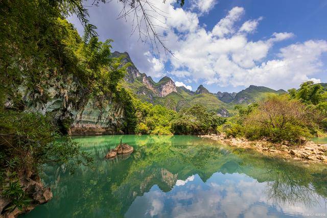 云南坝美风景区简介,云南最后的秘境!你来,或不来,她都在等你