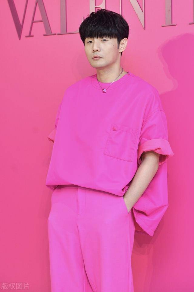 李荣浩的14斤秘诀:明星瘦身风暴与健康