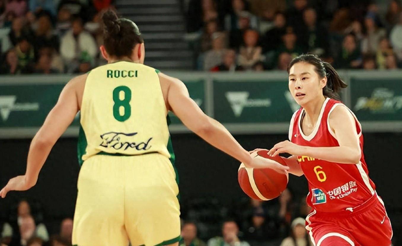 中国女篮28分不敌澳大利亚，全队出现16次失误，段冉：现在状态到奥运会凶多吉少