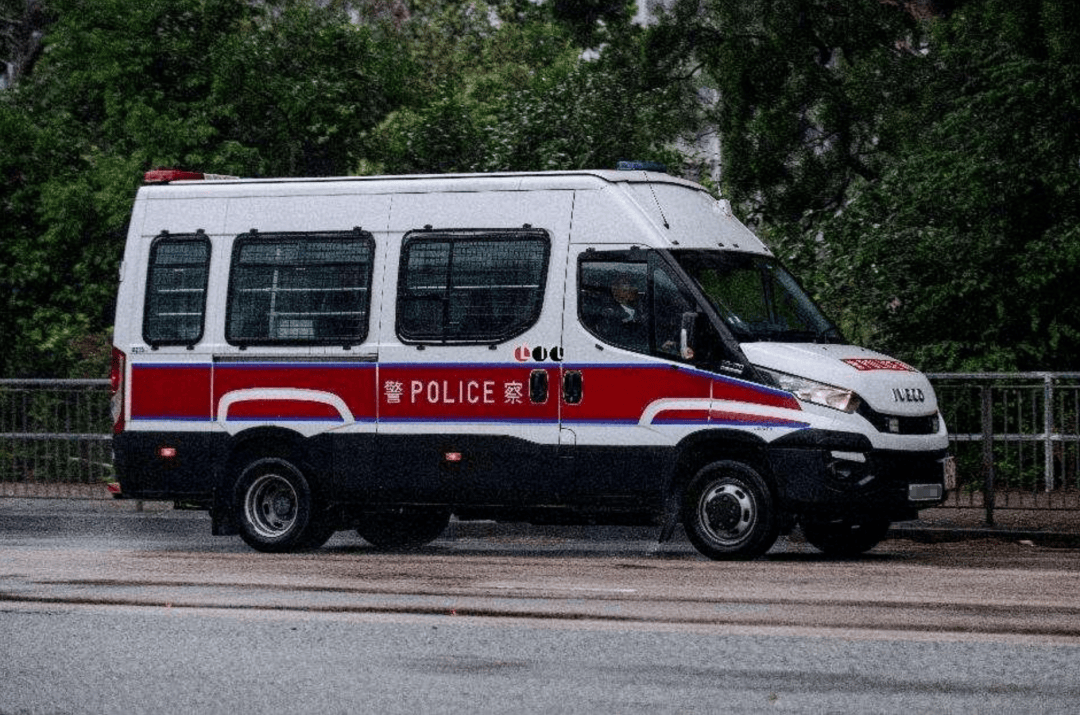 进口依维柯冲锋车!见识见识香港警察使用的进口依维柯daily吧