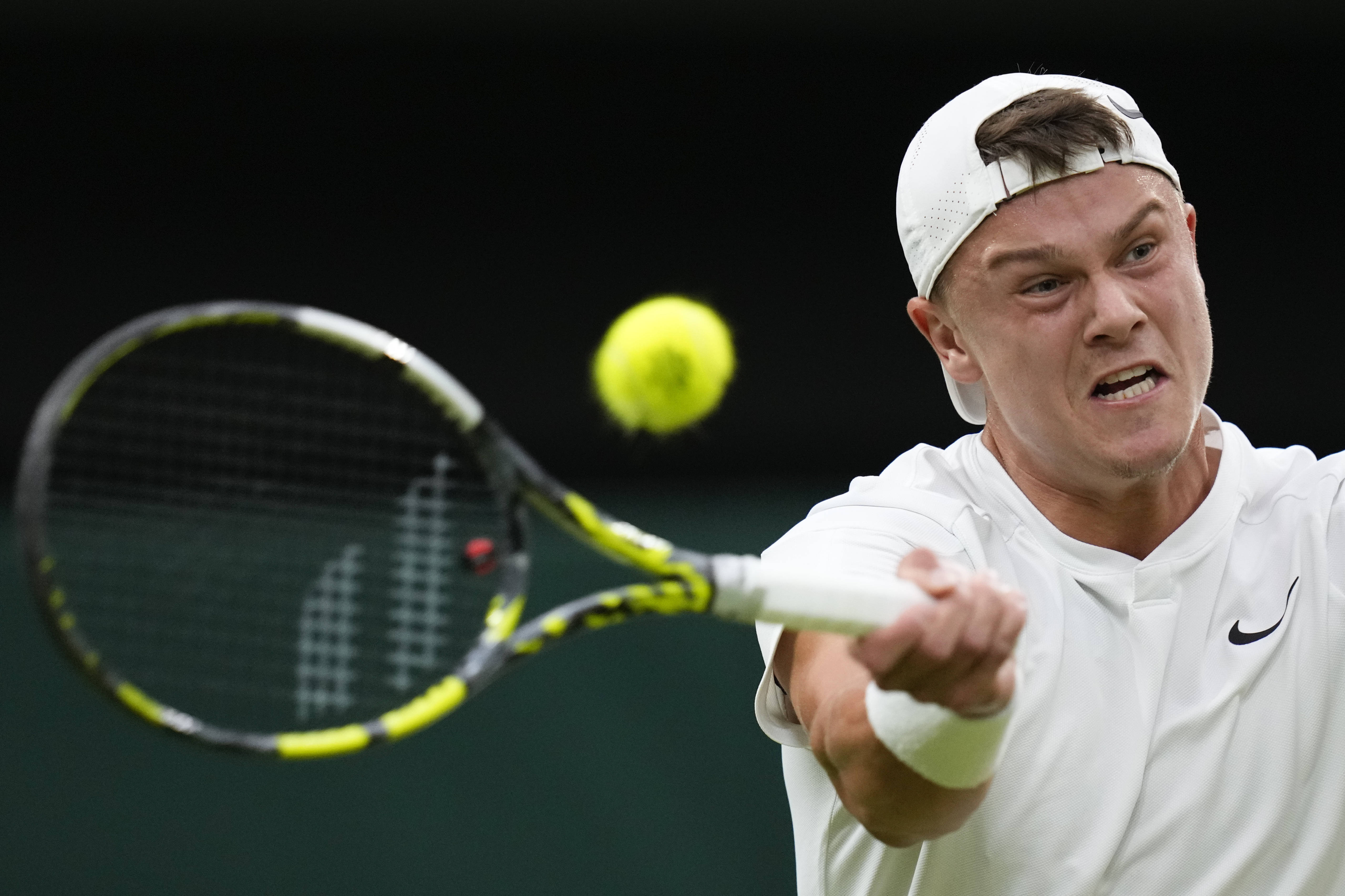 网球——温网:焦科维奇晋级男单八强