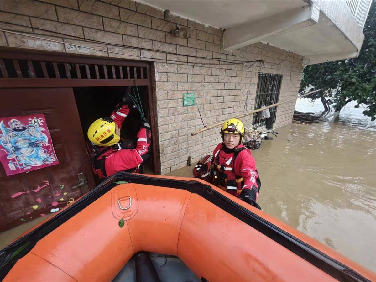 重庆暴雨造成35人死亡图片