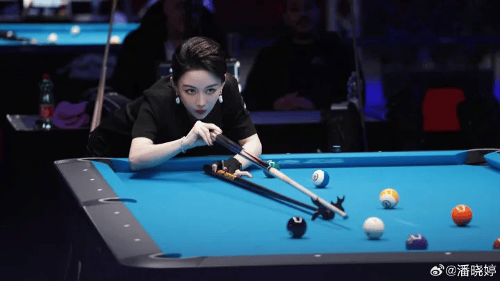 作为中国台球界首位世锦赛冠军,潘晓婷曾十次问鼎世界冠军,是名副其实