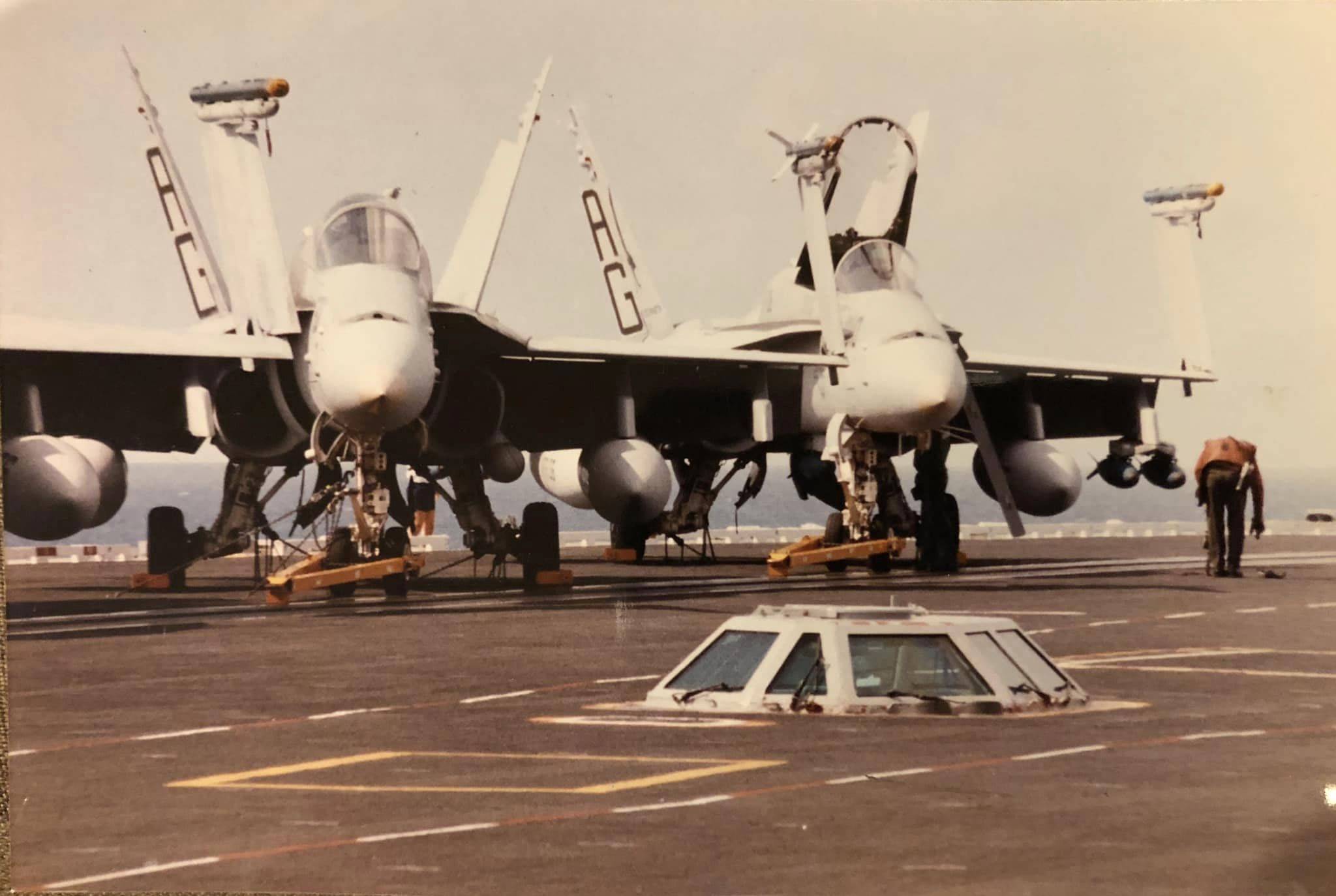 1970年代大明星"格鲁曼"f-14"雄猫"舰载战斗机(图集)_美国海军_行动