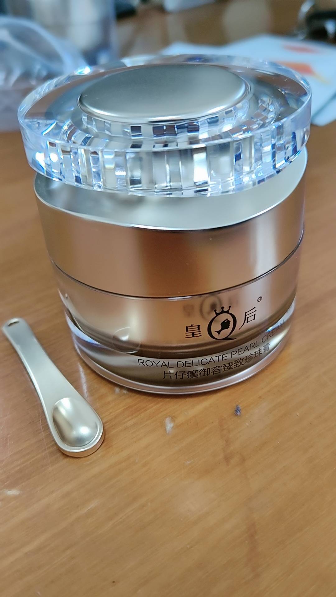 好物八,法尔曼面霜法尔曼面霜是一款性价比较高的产品,使用起来中规中