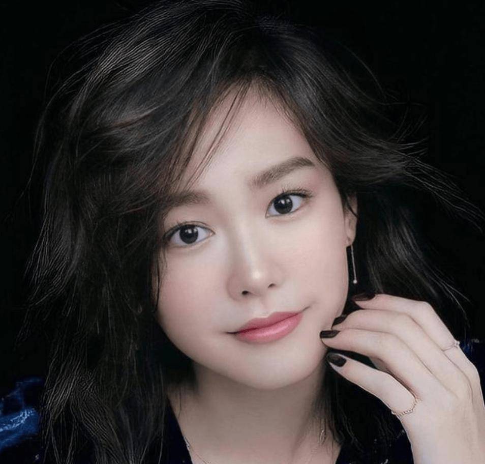 桐谷美玲:从模特到全能艺人的完美蜕变